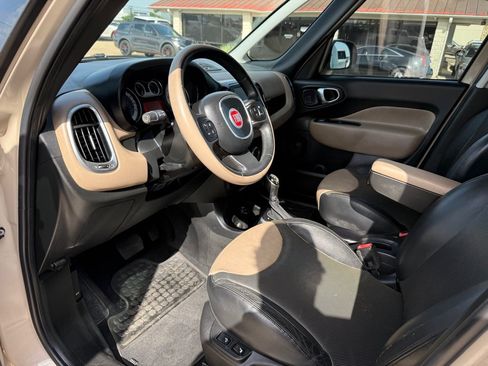 Used 2014 FIAT 500L Lounge FWD image 12