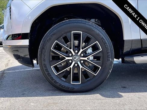 Used 2024 Lexus GX 550 w/ Cold Area Package AWD/4WD image 34