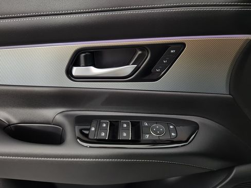 Certified 2025 Nissan Murano SL AWD/4WD image 10