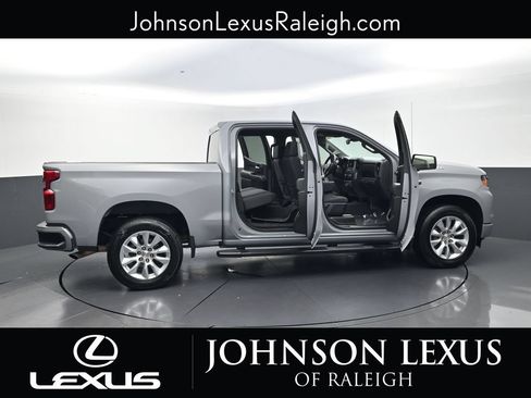 Used 2025 Chevrolet Silverado 1500 Custom RWD image 32