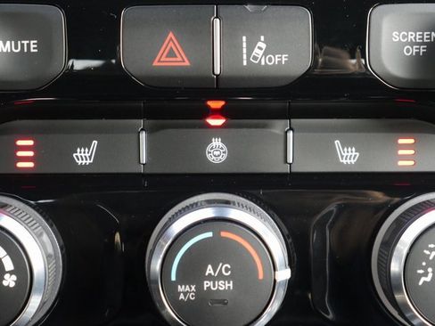 Used 2025 RAM 1500 Big Horn image 3