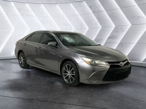 Used 2016 Toyota Camry XSE FWD image 1