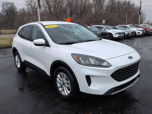 Used 2021 Ford Escape SE w/ Convenience Package image 1