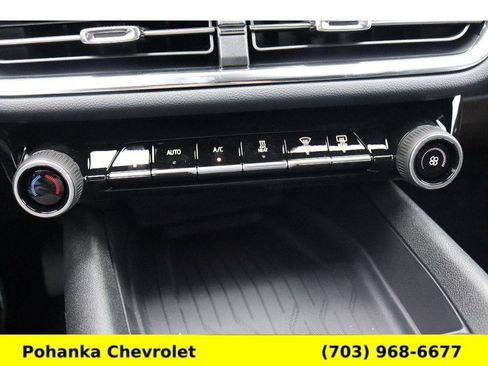 New 2026 Chevrolet Equinox EV LT image 17