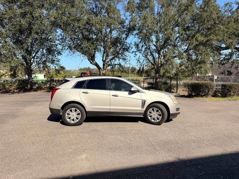 Used 2014 Cadillac SRX FWD image 3