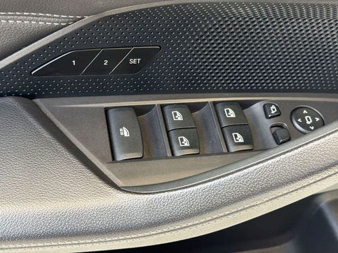 Used 2025 BMW 430i Convertible RWD image 19