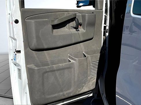 Used 2019 Chevrolet Express 3500 LT w/ LT Preferred Equipment Group image 23