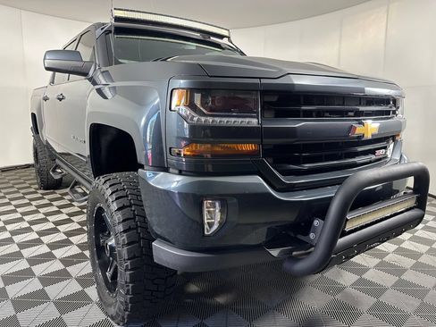 Used 2017 Chevrolet Silverado 1500 LT w/ All Star Edition AWD/4WD image 7