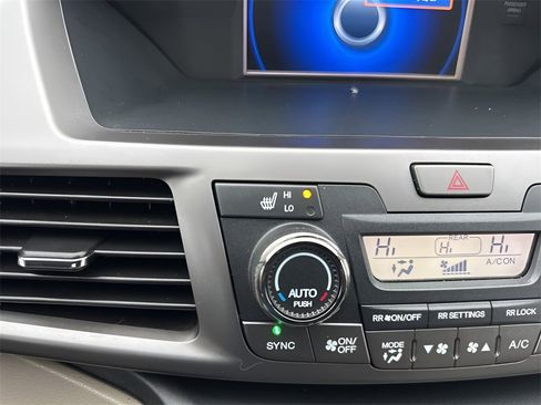 Used 2015 Honda Odyssey EX-L image 23