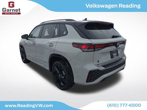 New 2026 Volkswagen Tiguan SE R-Line image 3
