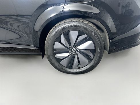 Used 2023 Nissan Ariya AWD image 11