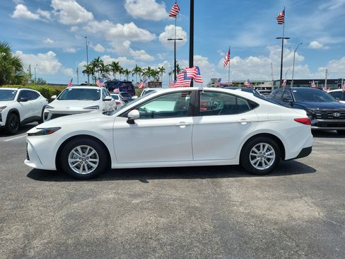 Used 2025 Toyota Camry LE FWD image 7