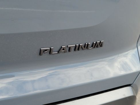 New 2026 Nissan Pathfinder Platinum w/ Cargo Package FWD image 8