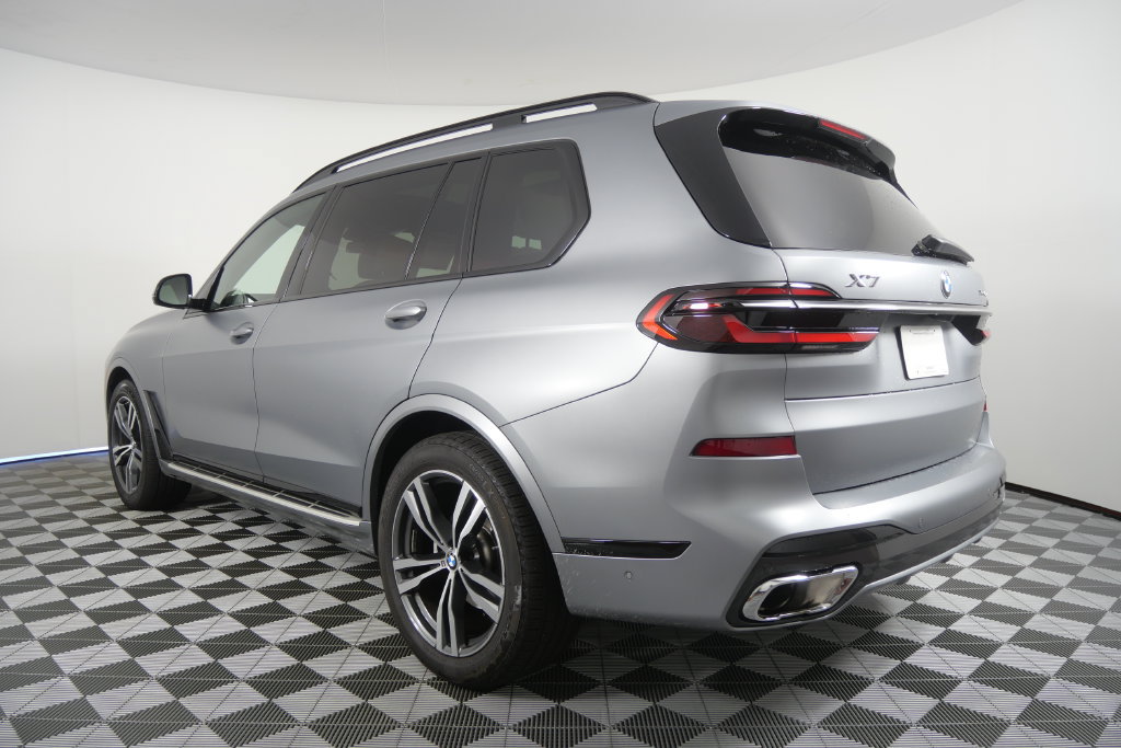 Certified 2026 BMW X7 xDrive40i AWD/4WD image 6