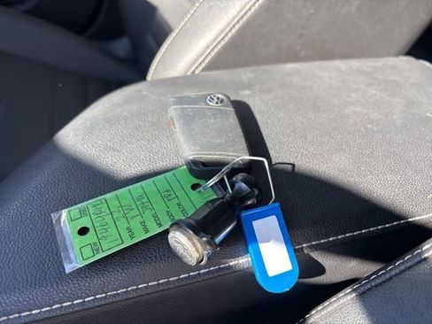 Used 2022 Volkswagen Jetta SE image 23