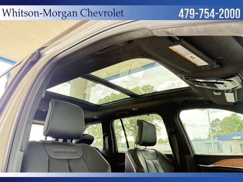 Used 2022 Jeep Grand Cherokee Summit AWD/4WD image 45