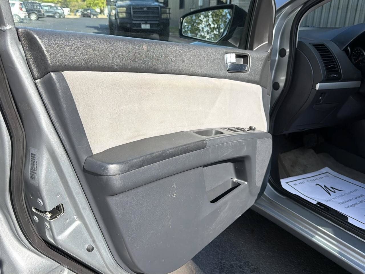 Used 2011 Nissan Sentra 2.0 S FWD image 15