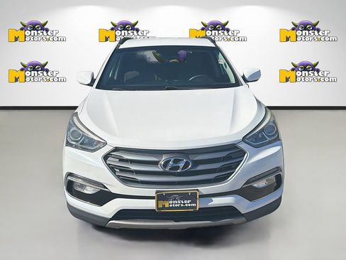 Used 2017 Hyundai Santa Fe Sport image 2