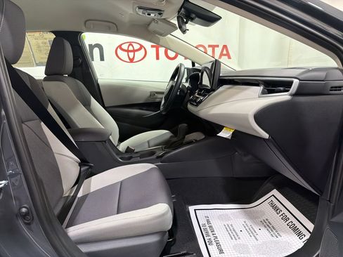 Used 2026 Toyota Corolla LE FWD image 12
