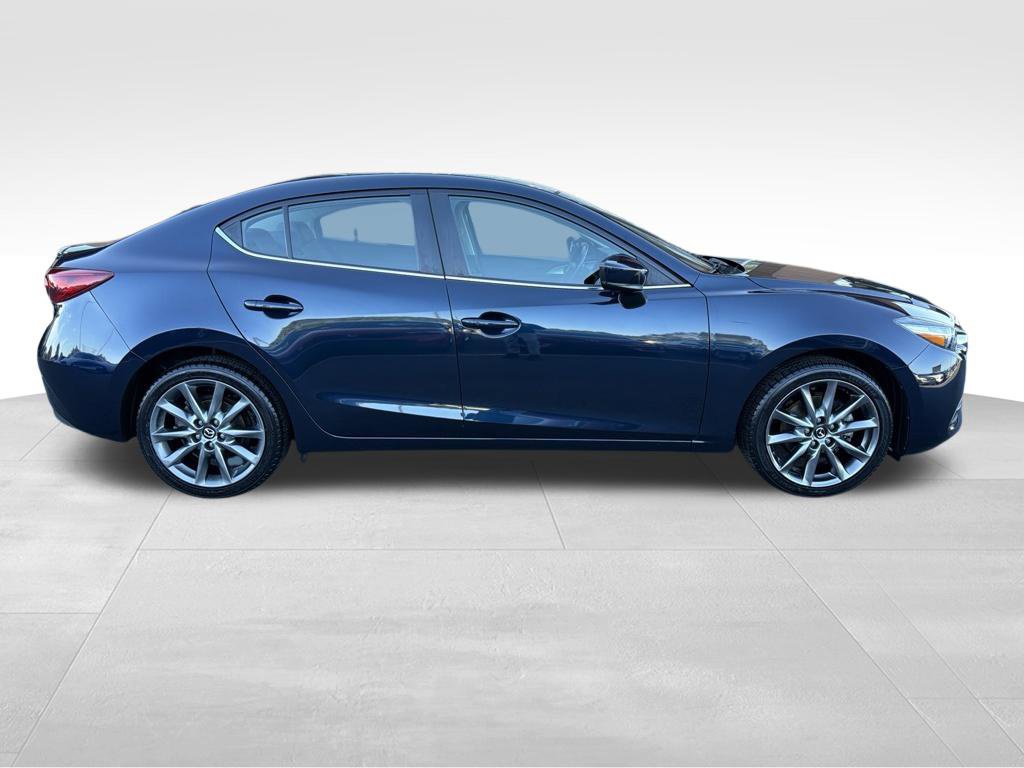 Used 2018 MAZDA MAZDA3 Touring FWD image 8
