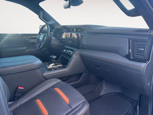 Used 2024 GMC Sierra 1500 AT4 w/ Technology Package image 15