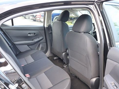 Used 2023 Nissan Sentra SV image 32