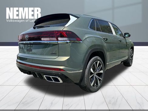 New 2026 Volkswagen Atlas Cross Sport SEL Premium R-Line AWD/4WD image 4
