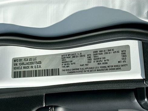 New 2025 Jeep Grand Cherokee L Laredo image 20