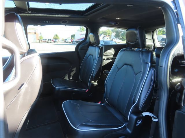 Used 2026 Chrysler Pacifica Limited w/ S Appearance Package AWD/4WD image 24