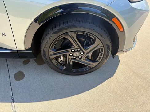 New 2025 Chevrolet Equinox EV RS AWD/4WD image 59