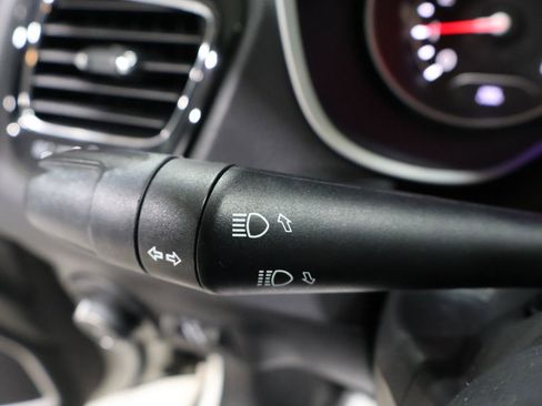 Used 2019 Jeep Compass Altitude image 37