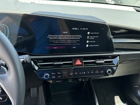 New 2026 Kia Niro EX FWD image 21