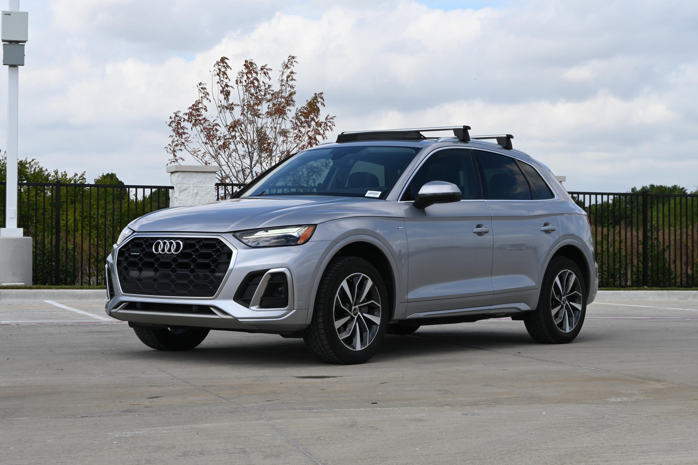 Used 2022 Audi Q5 2.0T Premium Plus w/ Premium Plus Package AWD/4WD image 5
