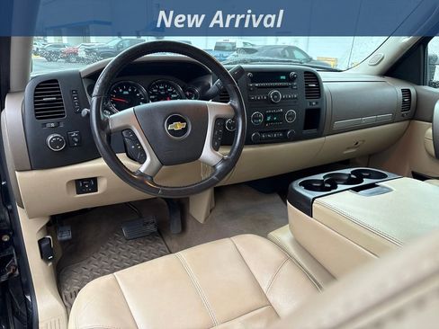 Used 2012 Chevrolet Silverado 3500 LT w/ Interior Plus Package image 6