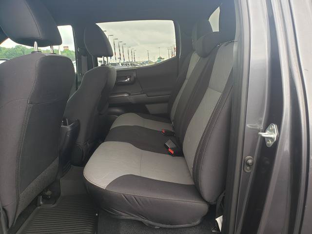 Used 2022 Toyota Tacoma TRD Sport AWD/4WD image 12