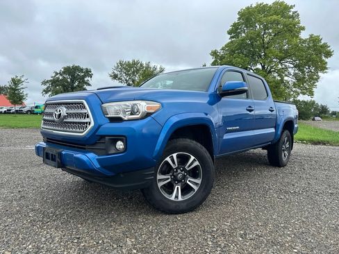 Used 2016 Toyota Tacoma TRD Sport w/ Towing Package AWD/4WD image 1