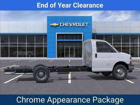 New 2025 Chevrolet Express 3500 w/ Power Convenience Package image 5