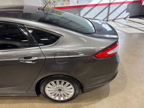 Used 2016 Ford Fusion SE image 62
