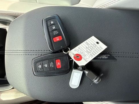 Used 2024 Toyota RAV4 XLE Premium w/ Weather Package AWD/4WD image 34