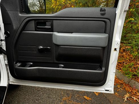 Used 2014 Ford F150 XL w/ Trailer Tow Package image 11