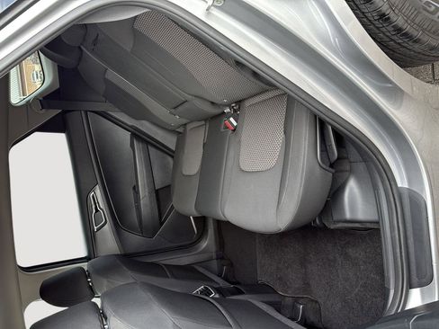 Used 2023 Kia Sportage LX image 18