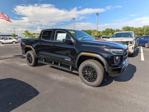 New 2026 GMC Canyon Elevation w/ Convenience Package RWD image 12