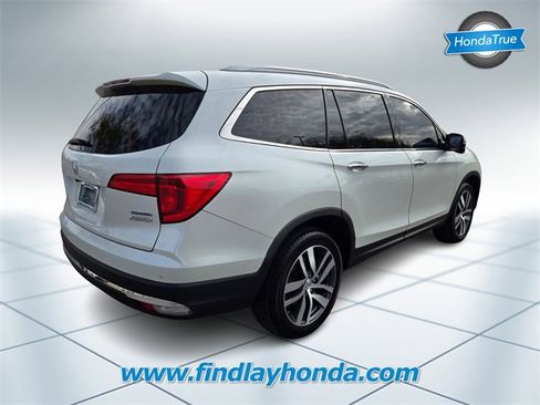 Used 2017 Honda Pilot Touring image 4