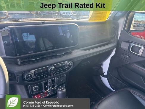 Used 2024 Jeep Wrangler Unlimited Rubicon image 13