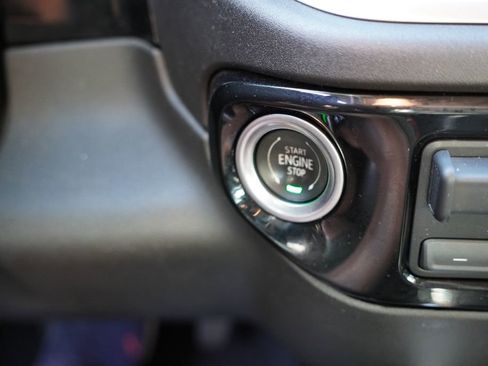 Used 2022 Chevrolet Silverado 1500 RST w/ Convenience Package II AWD/4WD image 28