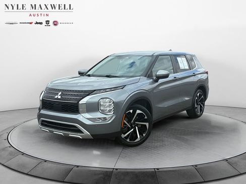 Used 2024 Mitsubishi Outlander FWD image 1