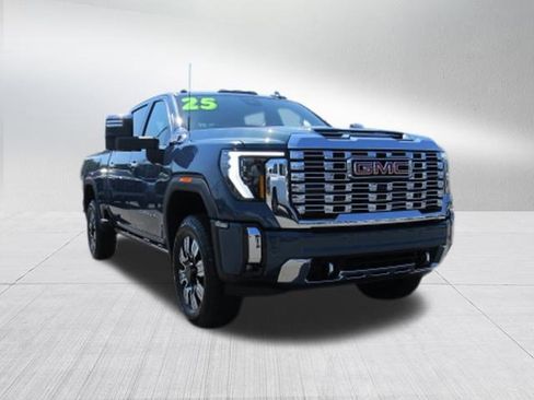 New 2025 GMC Sierra 2500 Denali w/ Denali Reserve Package image 11