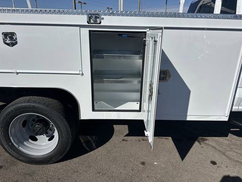 New 2025 Ford F550 4x4 Crew Cab Super Duty image 8