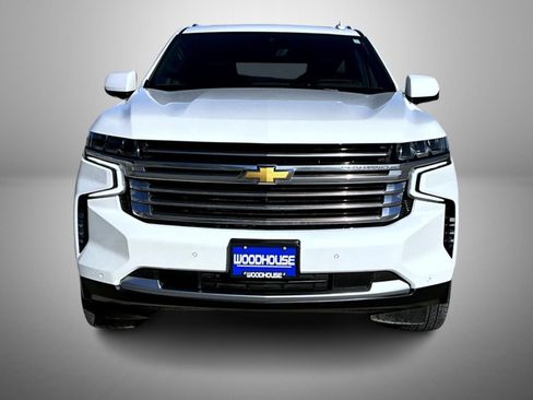 Used 2023 Chevrolet Suburban High Country image 2
