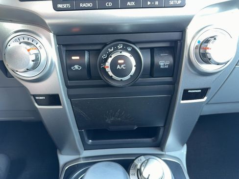 Used 2013 Toyota 4Runner SR5 w/ Convenience Pkg AWD/4WD image 10